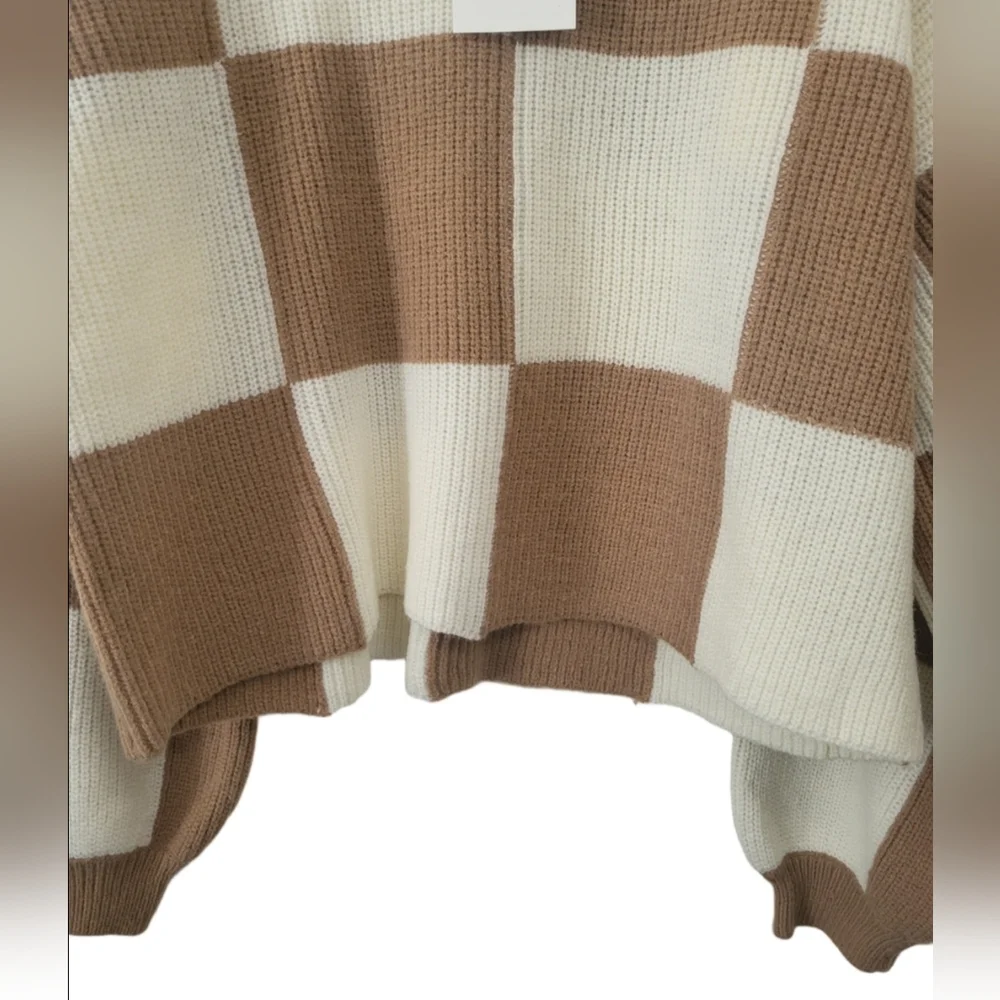 &merci Long Sleeved Sweater with Tan and White Chekers SIZE M (NWT) - Picture 2 of 9
